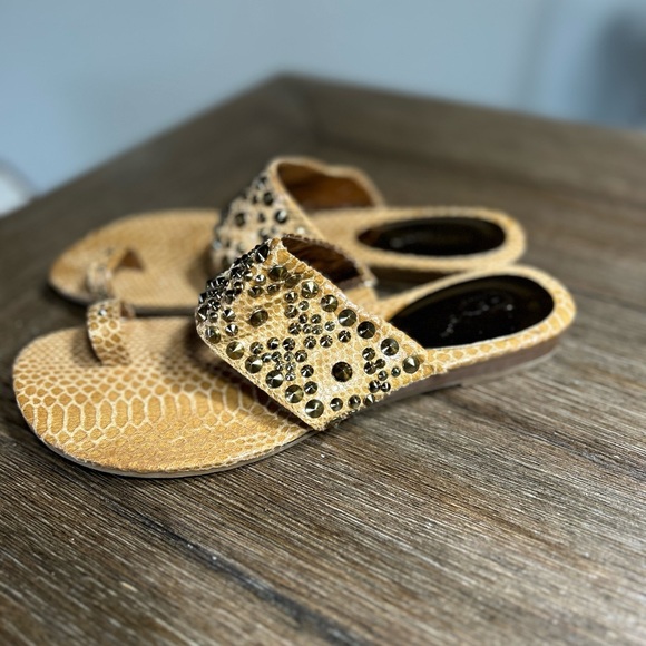 Carlos Santana Ring Toe Leather Sandals size 7 - Picture 6 of 9